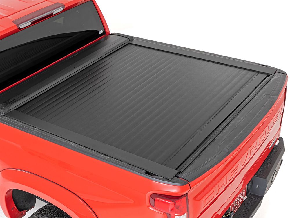 2019-2024 Chevy Silverado 1500 (with 5' 10" bed) Retractable Tonneau Cover by Rough Country