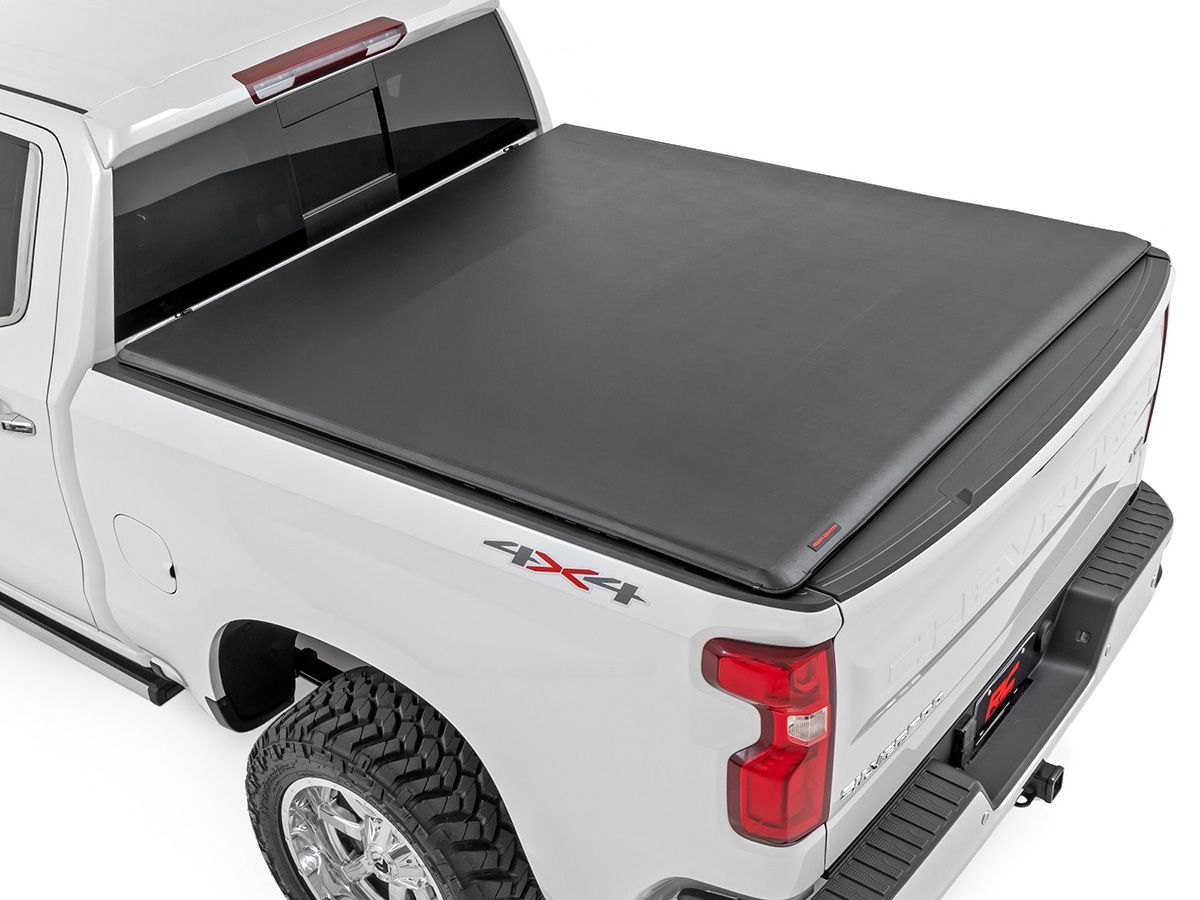 2019-2024 Chevy Silverado 1500 (w/5' 10" bed) Soft Roll Up Tonneau Cover by Rough Country